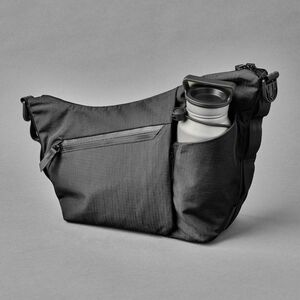 ALPAKA Black Flow Satchel 4L - BNWT